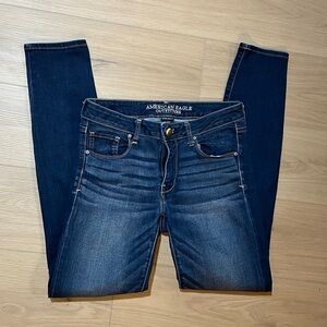American Eagle Skinny Jeans Women’s size 6 long